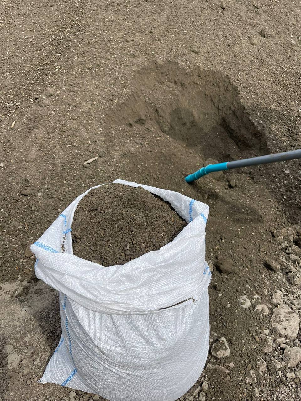 Почвосмесь в мешках